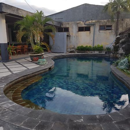 Trophy Hotel Sumbawa Besar ภายนอก รูปภาพ